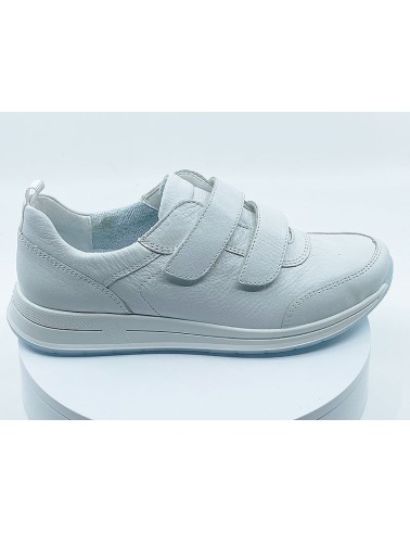 BASKETS BLANCHES AVEC VELCRO - PRATIQUES ET CONFORTABLES