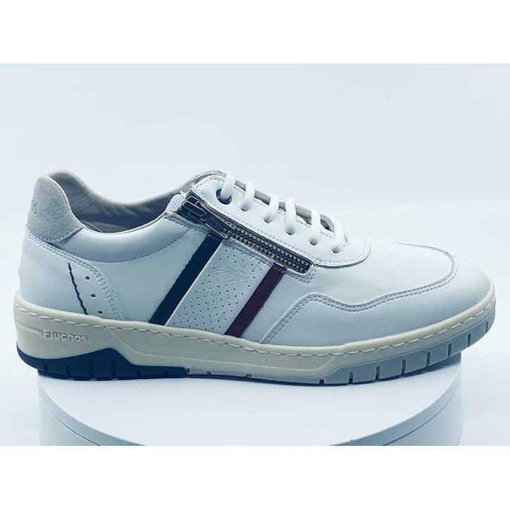 Sneakers hommes en cuir blanc