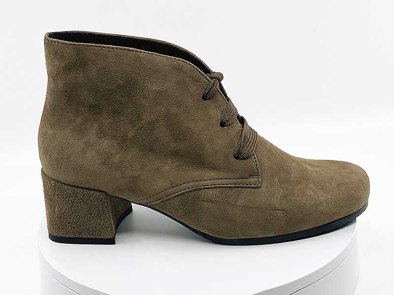 Boots M44023 Taupe