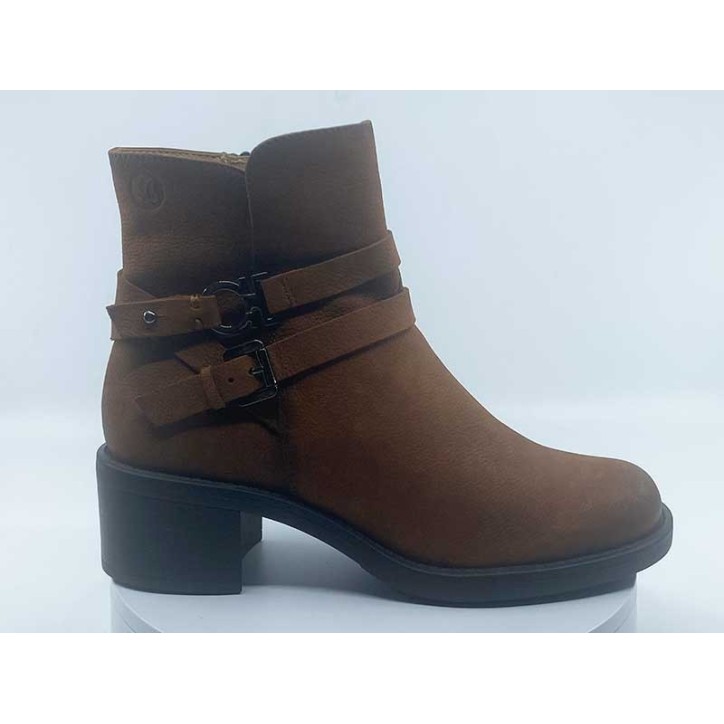 Boots femme cognac nubuck