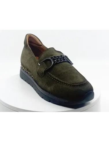 Mocassins 2024 : élégance classique et confort moderne