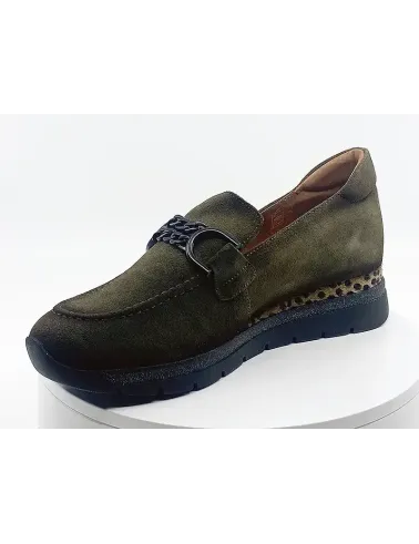 Mocassins 2024 : élégance classique et confort moderne