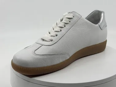 Baskets  blanc argent  en cuir I FRANCEL Chaussures