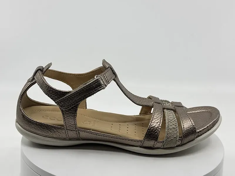 Sandales 357462 Doré ECCO