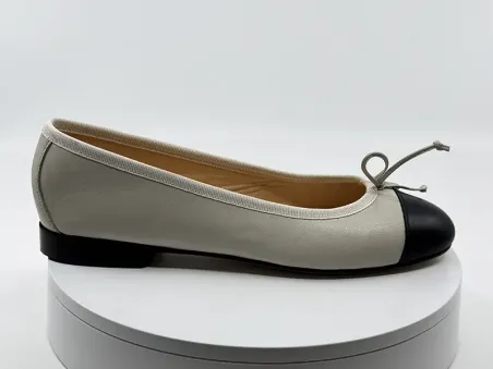 Ballerines 3989 beige et noir cuir - CAPELLO