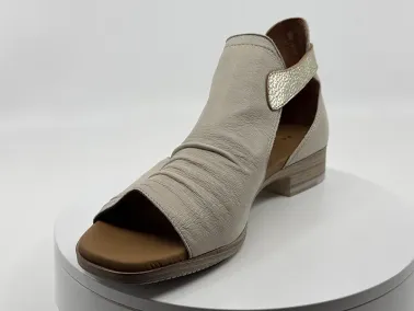 Sandales 9-729 Beige / Or PAULA URBAN | FRANCEL CHAUSSURES