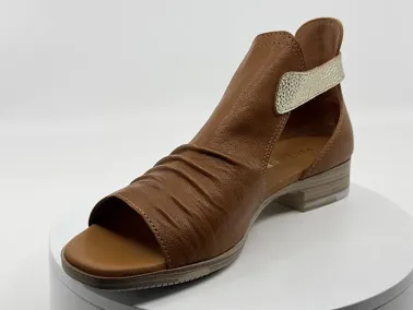Sandales 9-729 Camel / Or  Paula URBAN | FRANCEL CHAUSSURES