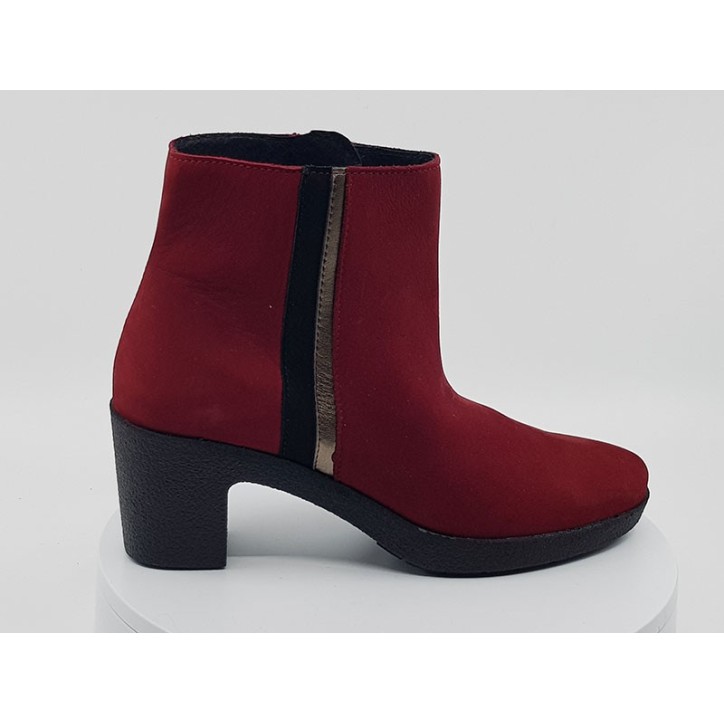Soldes Bottes Femme : Profitez de -40% sur Nos Collections !